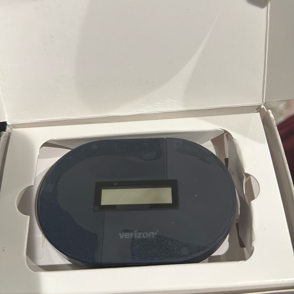 Verizon Ellipsis Jetpack MHS900L Wi-Fi Hotspot Modem with Battery